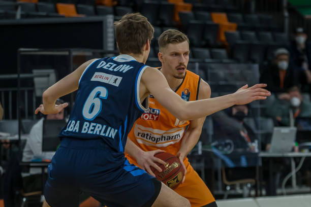 场的离队 场的离队