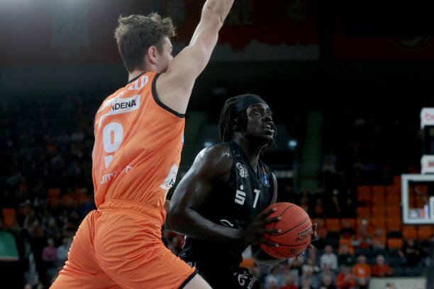 不难看出 不难看出